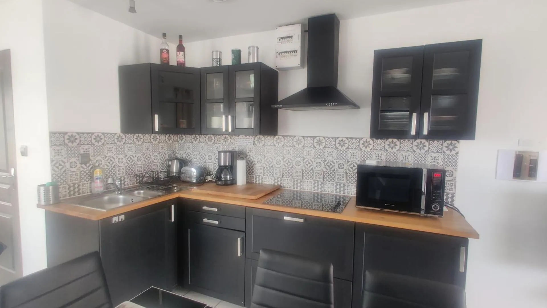 Gite Du Charme Provencal Senas Holiday home